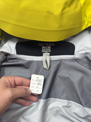 Arc'teryx Alpha AR Hardshell Jacke Gelb Gr. L