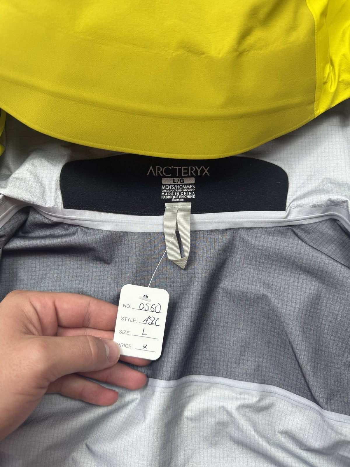 Arc'teryx Alpha AR Hardshell Jacke Gelb Gr. L