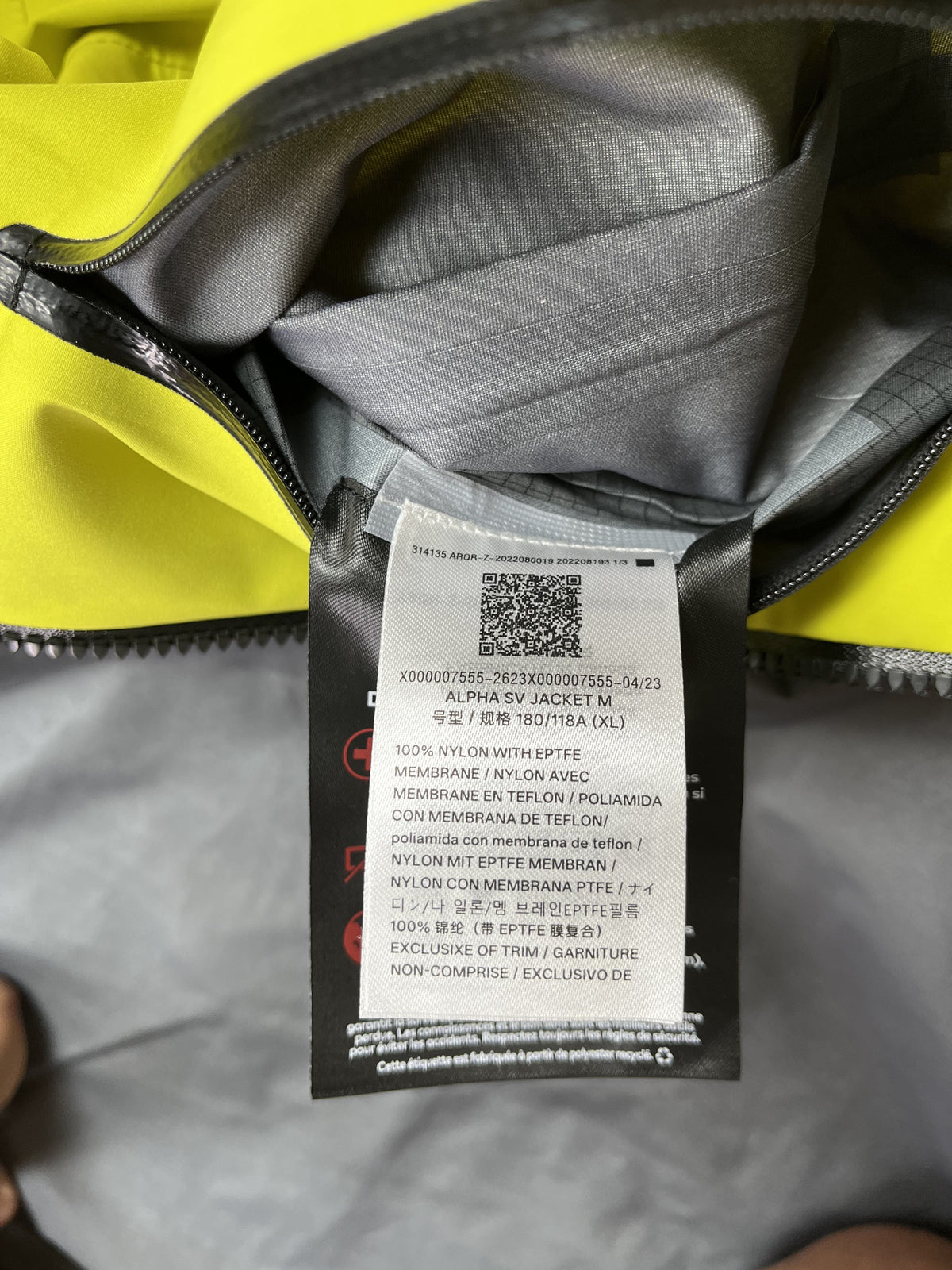 Arc'teryx Alpha SV Hardshell Jacke Gelb Gr. XL