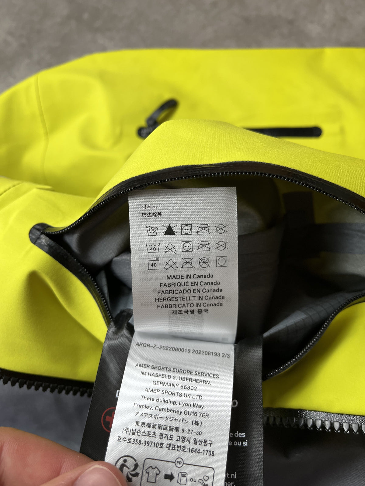 Arc'teryx Alpha SV Hardshell Jacke Gelb Gr. XL