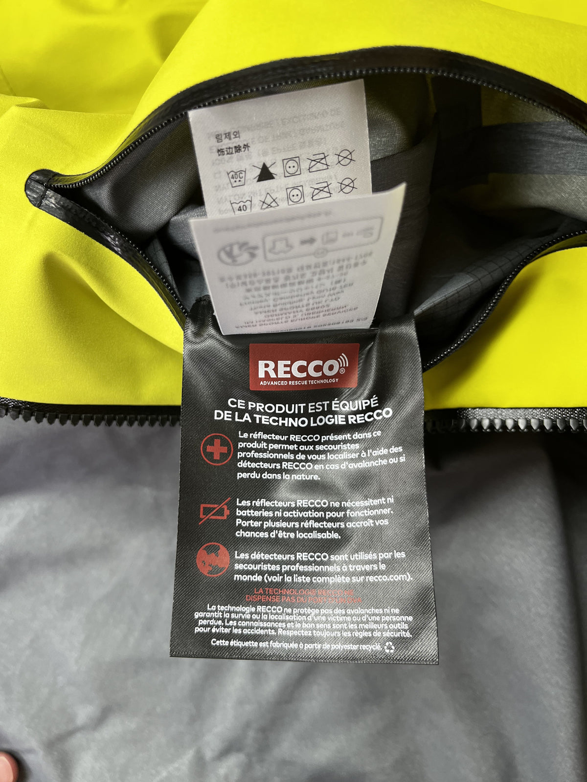 Arc'teryx Alpha SV Hardshell Jacke Gelb Gr. XL