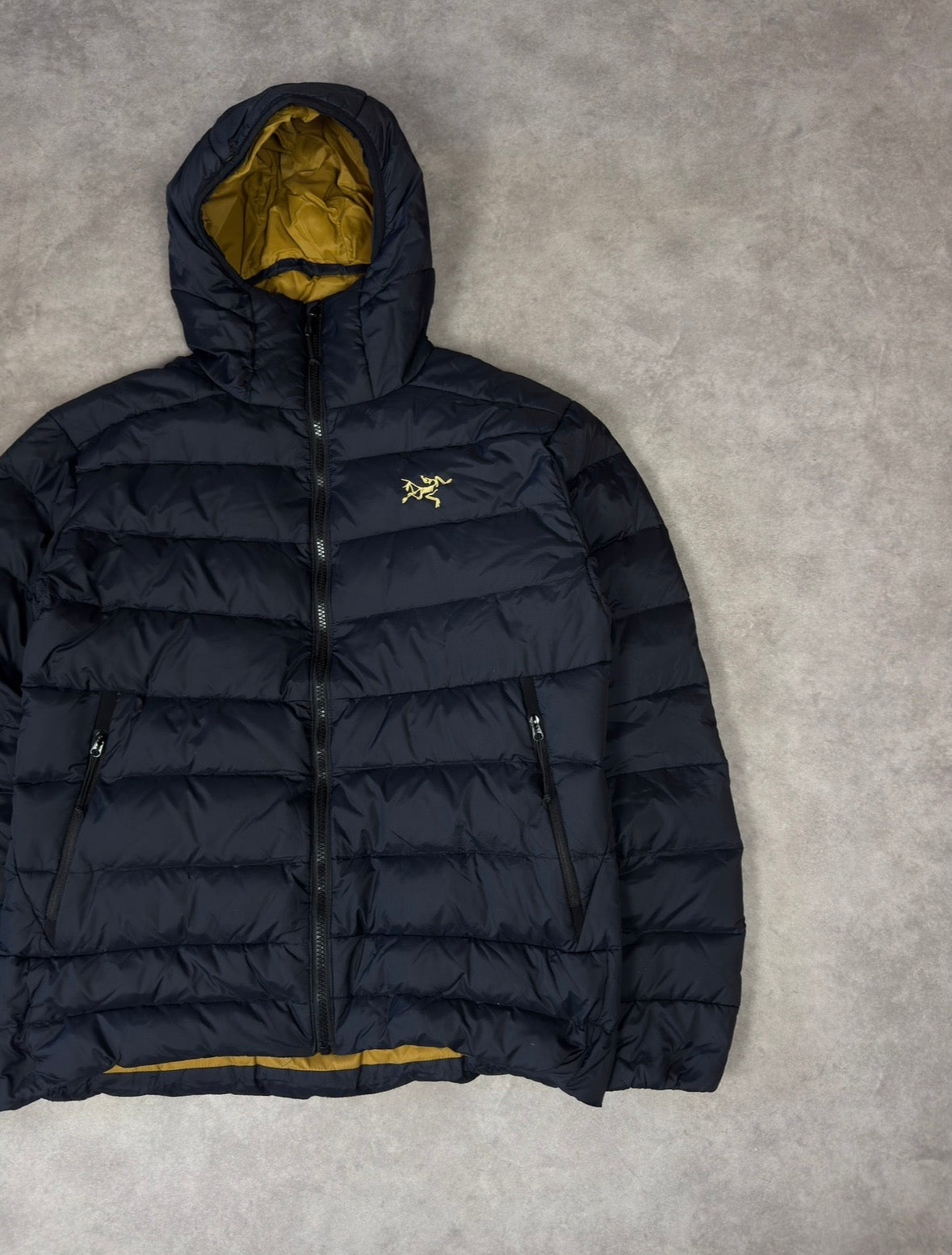 Arcteryx Daunenjacke Schwarz Gr. S - Schwarz - S