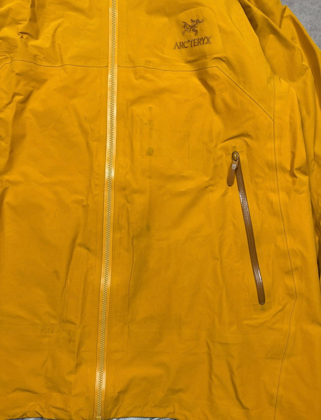 Arcteryx Hardshell Jacket Yellow Size XL Women - Yellow - XL Women